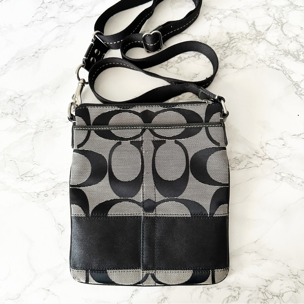 14. Coach Signature Jacquard Stripe Black/Gray/Silver Crossbody Bag *flawed*